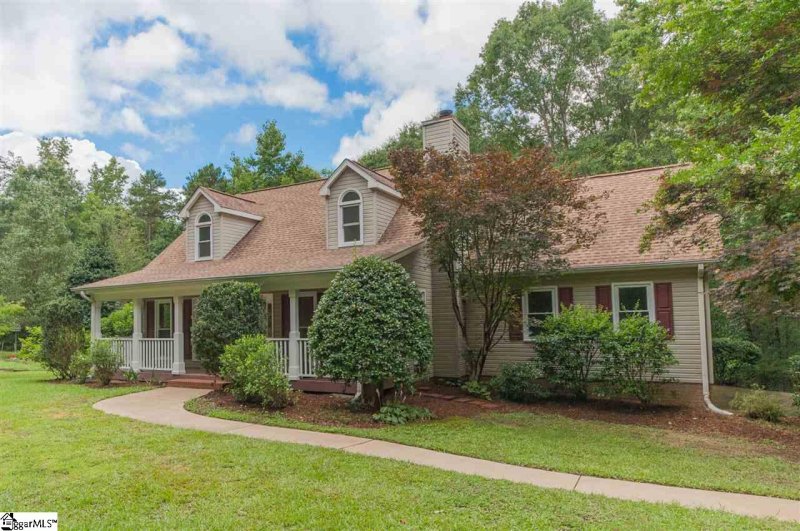 Property image 2 at 212 Gerald Drive, Simpsonville, SC 29681-4111