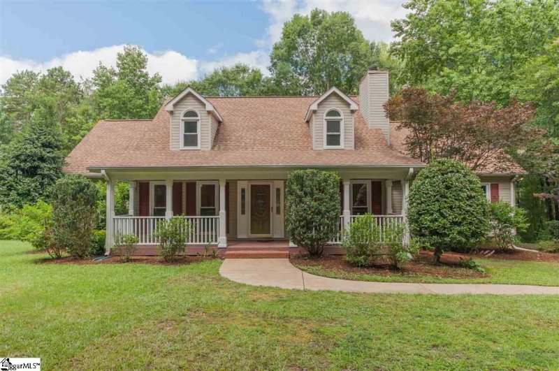 Property image 3 at 212 Gerald Drive, Simpsonville, SC 29681-4111