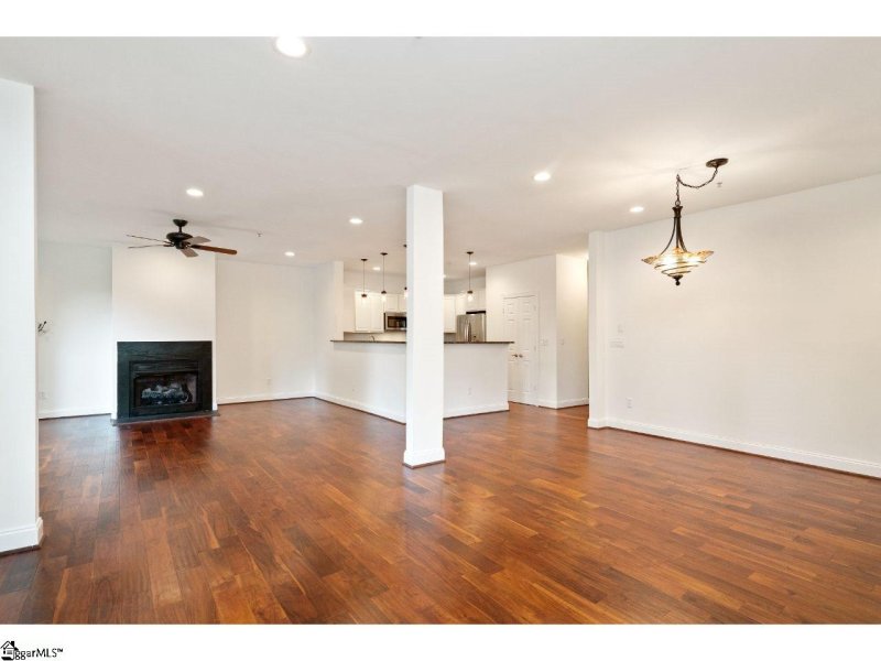 Property image 3 at 1209 E Washington Street, Greenville, SC 29601