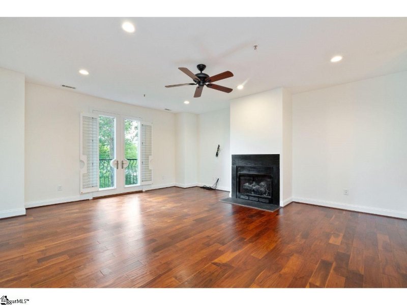 Property image 5 at 1209 E Washington Street, Greenville, SC 29601