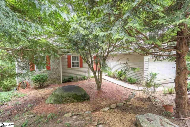 125 Fairway Woods Drive