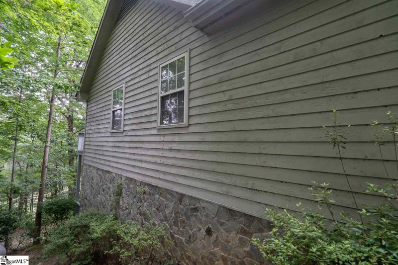 Property image 4 at 125 Fairway Woods Drive, Pickens, SC 29671-8315