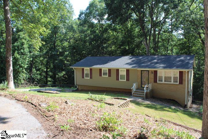 Property image 5 at 105 Birchbark Drive, Greenville, SC 29611