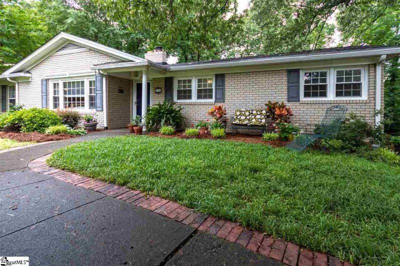 Property image 2 at 210 AZALEA Court, Greenville, SC 29615
