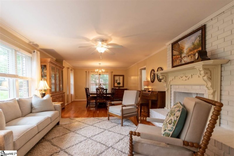 Property image 3 at 210 AZALEA Court, Greenville, SC 29615