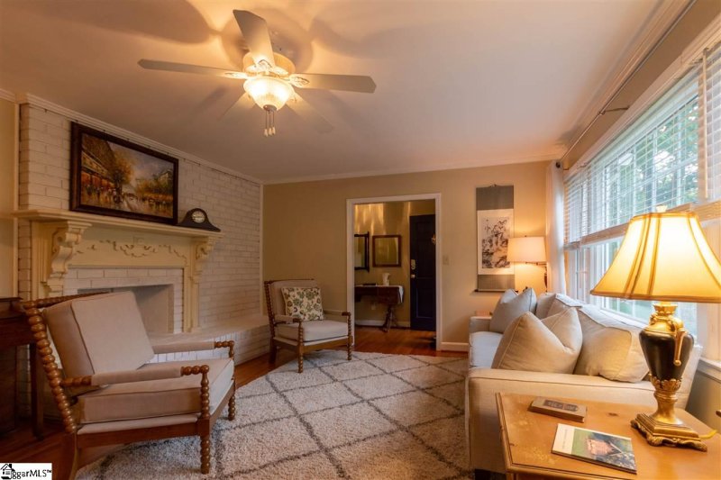 Property image 4 at 210 AZALEA Court, Greenville, SC 29615