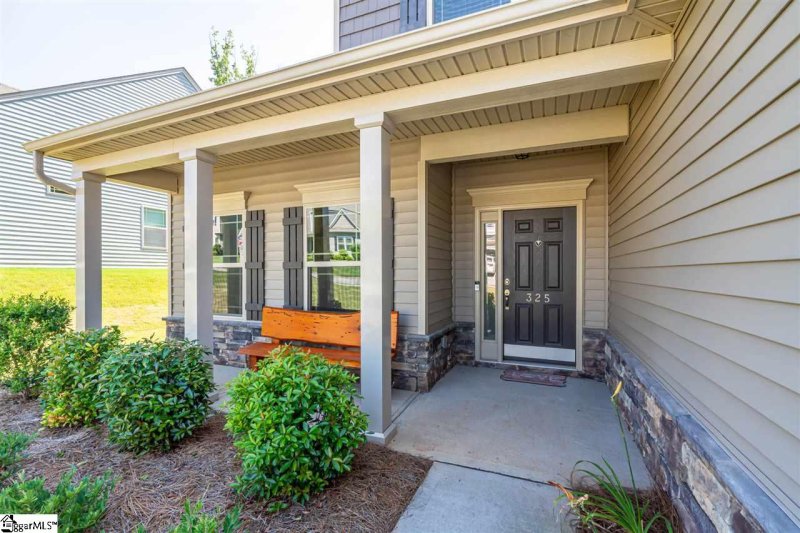 Property image 3 at 325 William Seth Court, Simpsonville, SC 29681