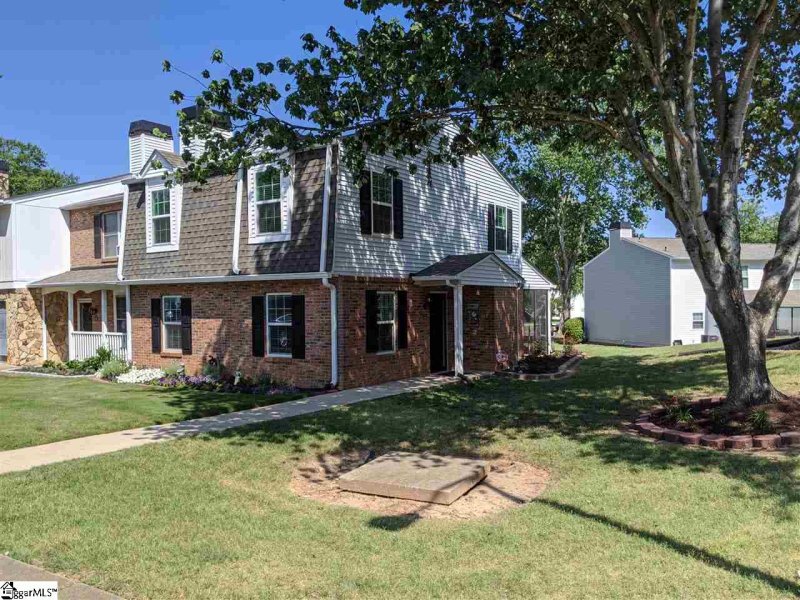 Property image 3 at 140 Shady Tree Drive, Taylors, SC 29687