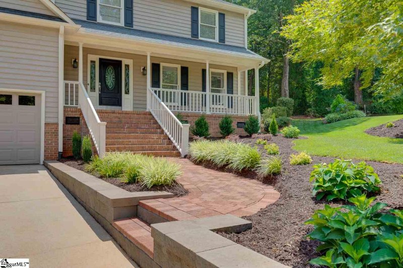 Property image 2 at 6 Briton Court, Greenville, SC 29615-4324