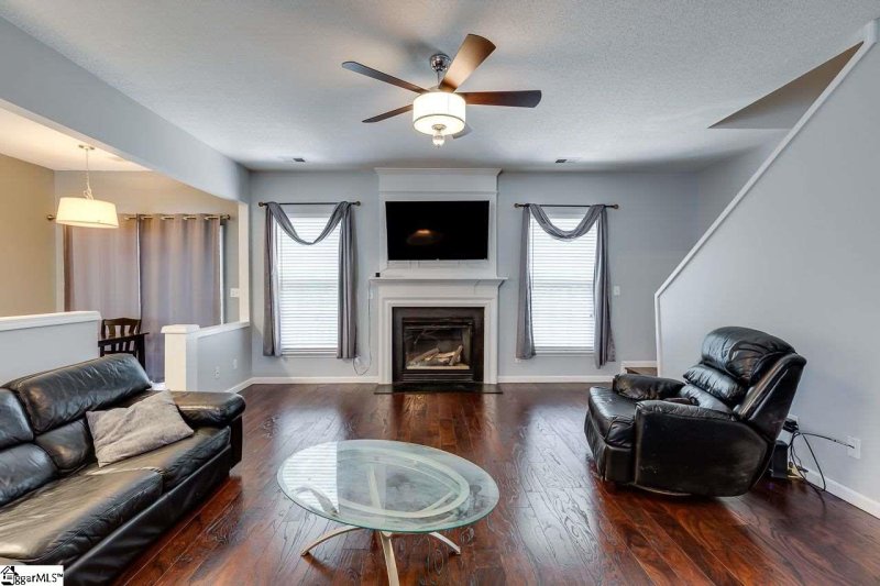 Property image 4 at 807 Weybourne Drive, Greer, SC 29650