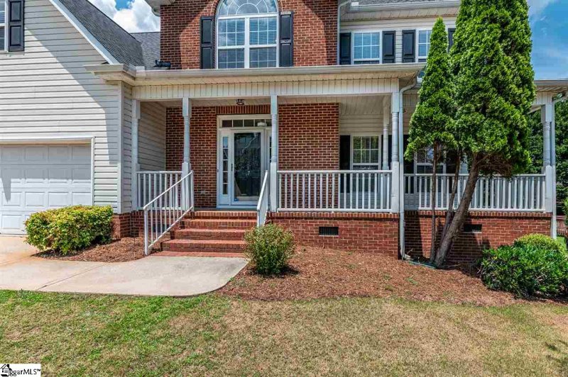 Property image 2 at 7 E Spindletree Way, Greer, SC 29650