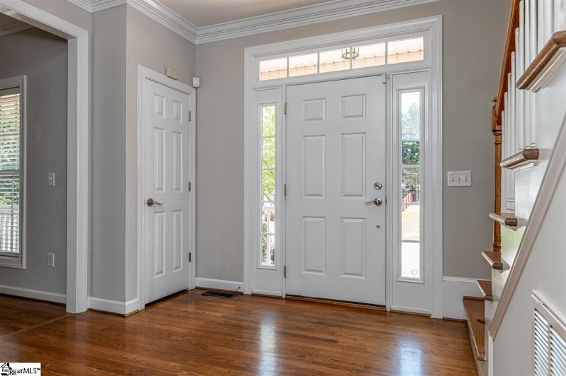 Property image 3 at 7 E Spindletree Way, Greer, SC 29650