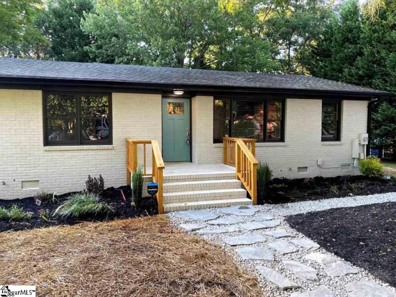 Property image 3 at 7 Echols Drive, Greenville, SC 29605