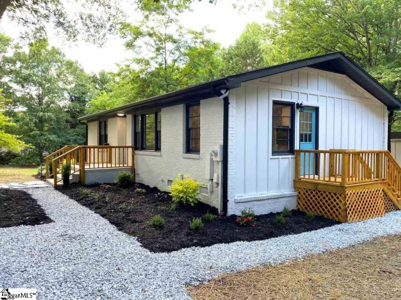 Property image 5 at 7 Echols Drive, Greenville, SC 29605