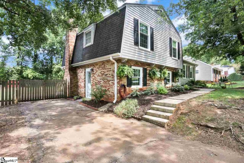 Property image 2 at 4929 Bridle Path Lane, Greenville, SC 29615