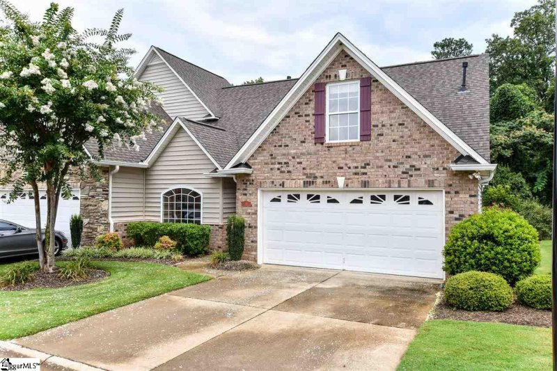 Property image 2 at 8 Pelham Springs Place, Greenville, SC 29615