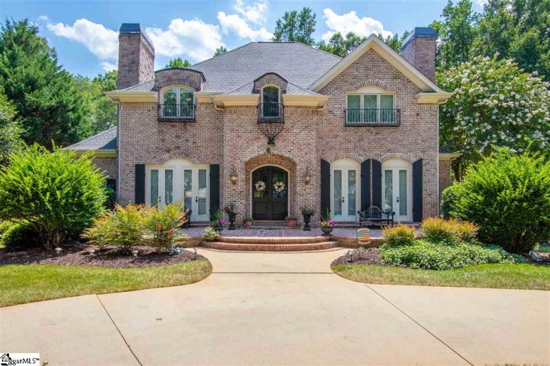 208 Sanders Place