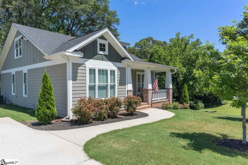 Property image 5 at 119 Oxford Street, Greenville, SC 29607