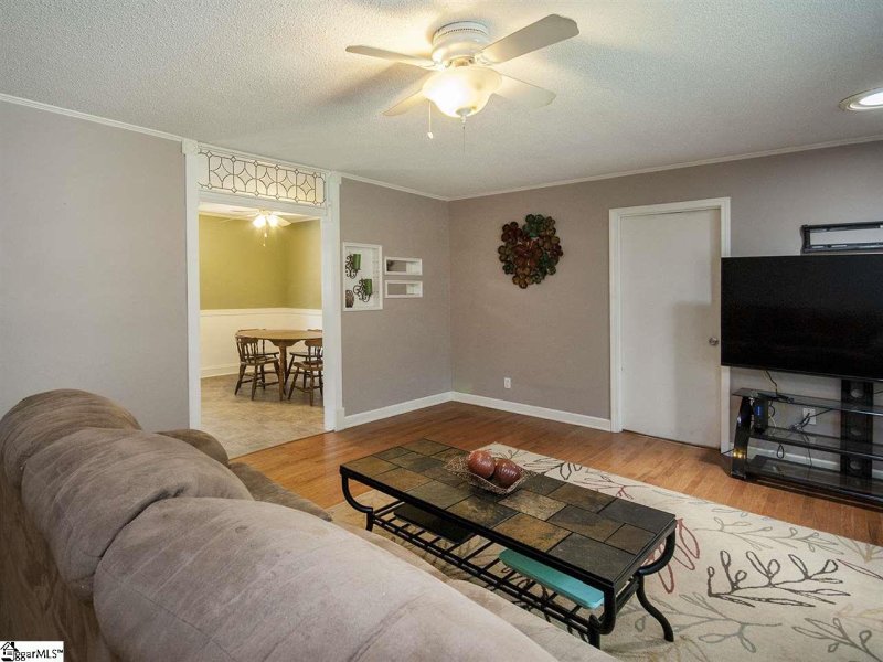 Property image 5 at 204 Springdale Avenue, Liberty, SC 29657