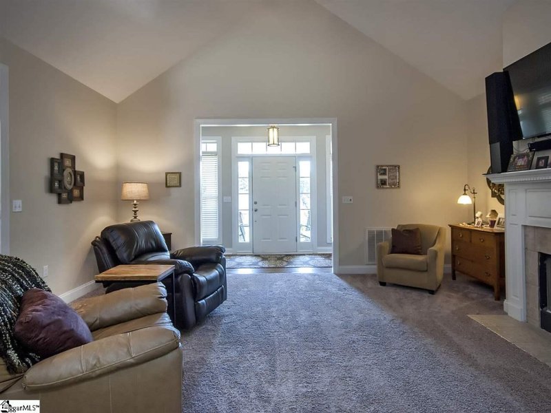 Property image 3 at 125 Wycombe Drive, Anderson, SC 29621