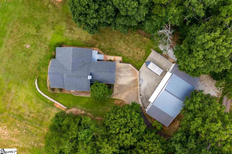 Property image 4 at 104 Taxiway Avenue, Easley, SC 29640