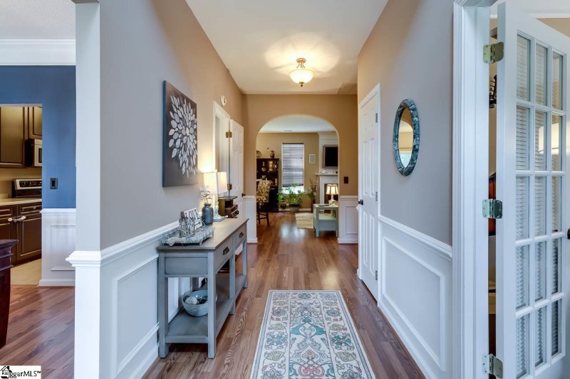 Property image 3 at 4 Bluff Ridge Court, Greenville, SC 29617