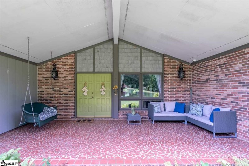 Property image 2 at 110 Wellington Road, Easley, SC 29642