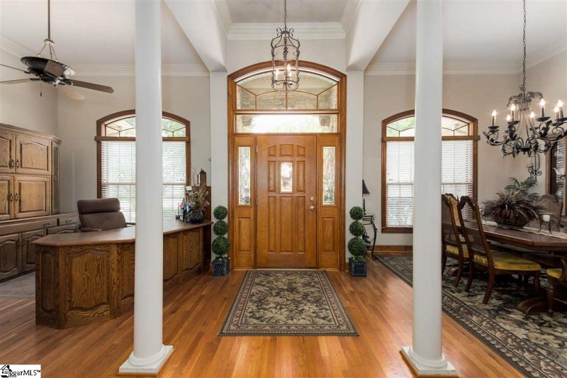 Property image 3 of 712 Carriage Hill Road in Stonehaven, Simpsonville, SC 29681-5281