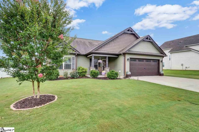 Property image 3 at 254 E Pyrenees Drive, Lyman, SC 29635