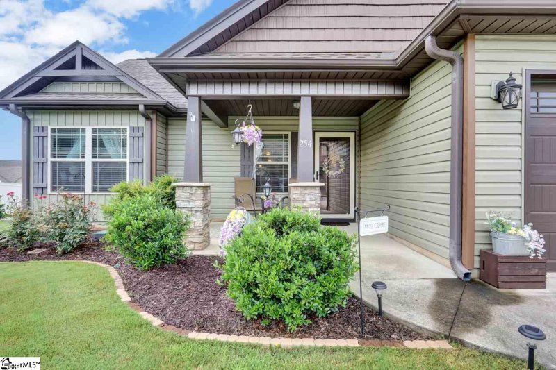 Property image 4 at 254 E Pyrenees Drive, Lyman, SC 29635