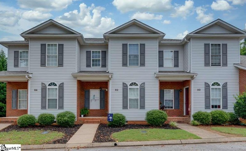 82 Huntress Drive