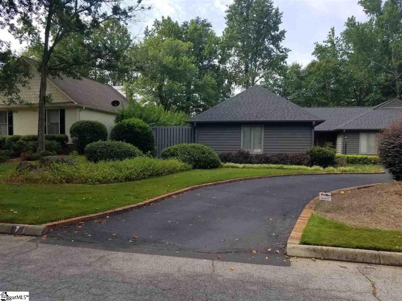 Property image 4 at 7 Old Oak Drive, Taylors, SC 29687