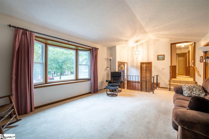 Property image 5 at 225 Tar Boulevard, Greenville, SC 29605