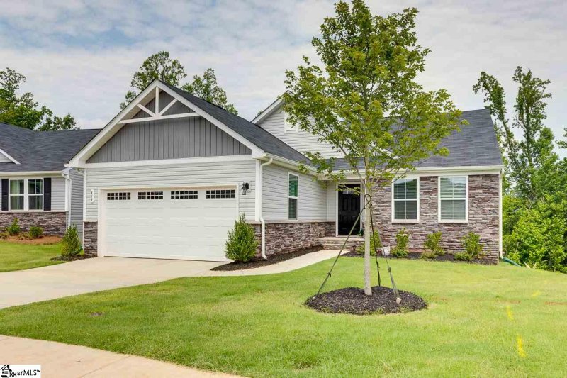 Property image 3 at 413 Edgehill Court, Greenville, SC 29617