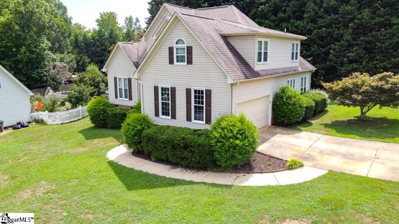 Property image 2 at 9 Mountainside Way, Greenville, SC 29609