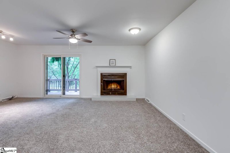 Property image 4 at 5 Creekside Way, Greenville, SC 29609