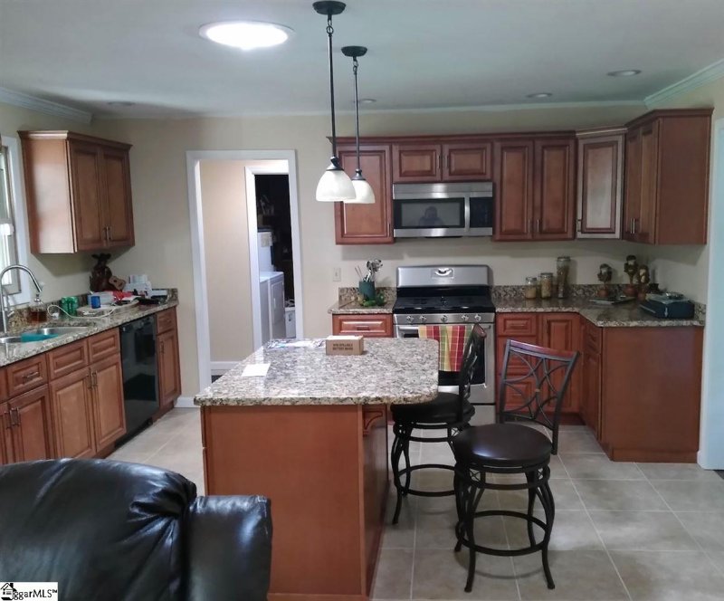 Property image 4 at 508 Woodbluff Road, Laurens, SC 29360