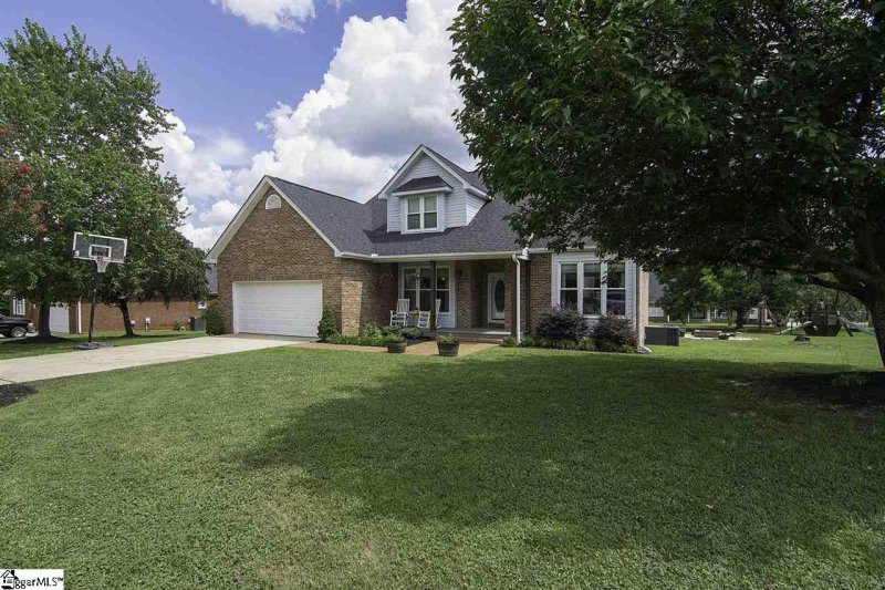 Property image 3 at 3 Darby Hill Lane, Taylors, SC 29687