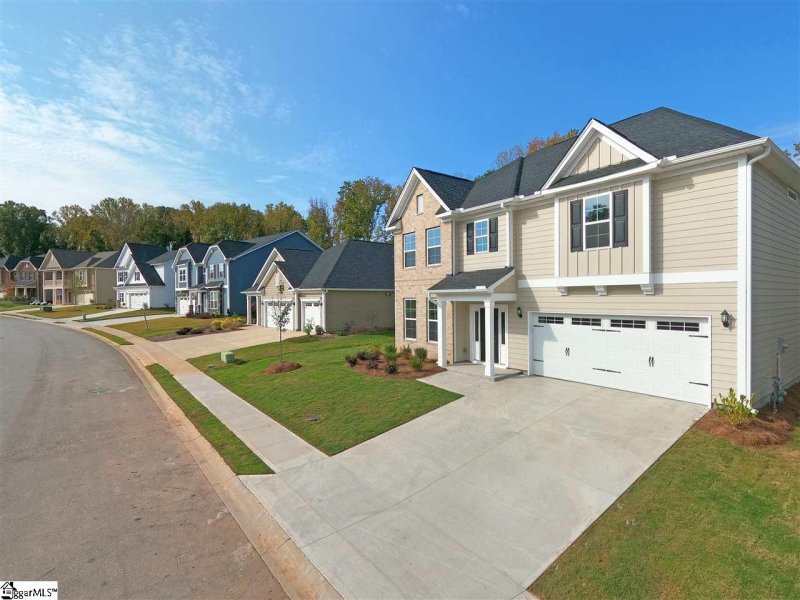 Property image 2 at 305 Easton Medow Way, Greer, SC 29650