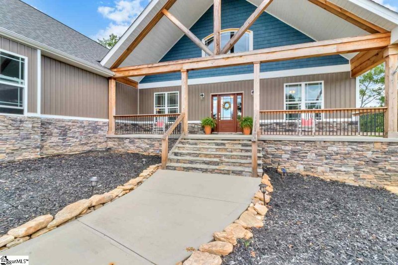 Property image 2 at 333 Wilkshire Loop, Moore, SC 29369