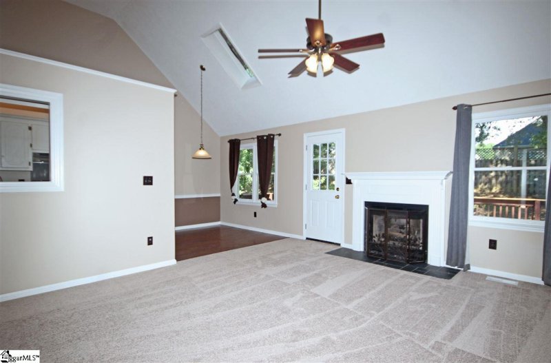 Property image 4 at 110 Clancy Court, Simpsonville, SC 29681