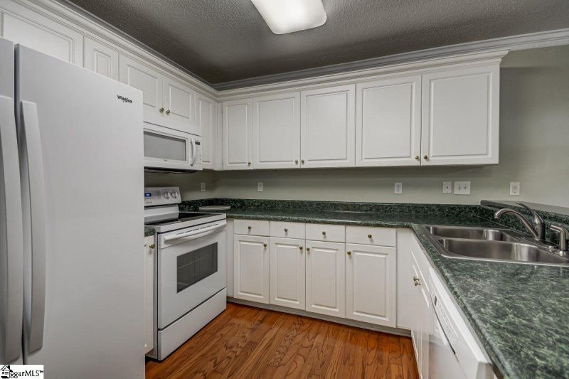 Property image 4 at 25 Magnolia Crest Drive, Simpsonville, SC 29681