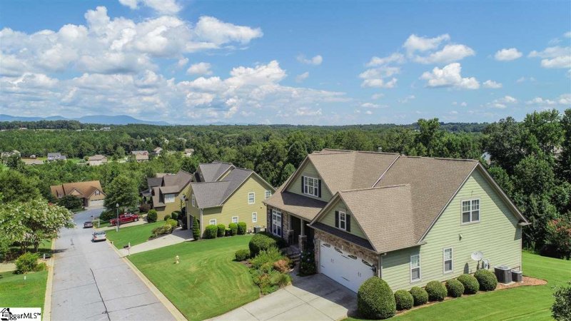Property image 2 at 118 Elevation Court, Greer, SC 29651