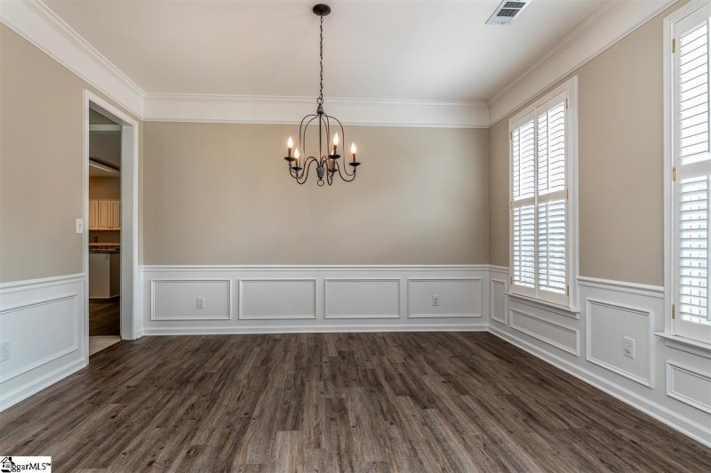 Property image 5 at 5 Wolf Den Drive, Greer, SC 29650