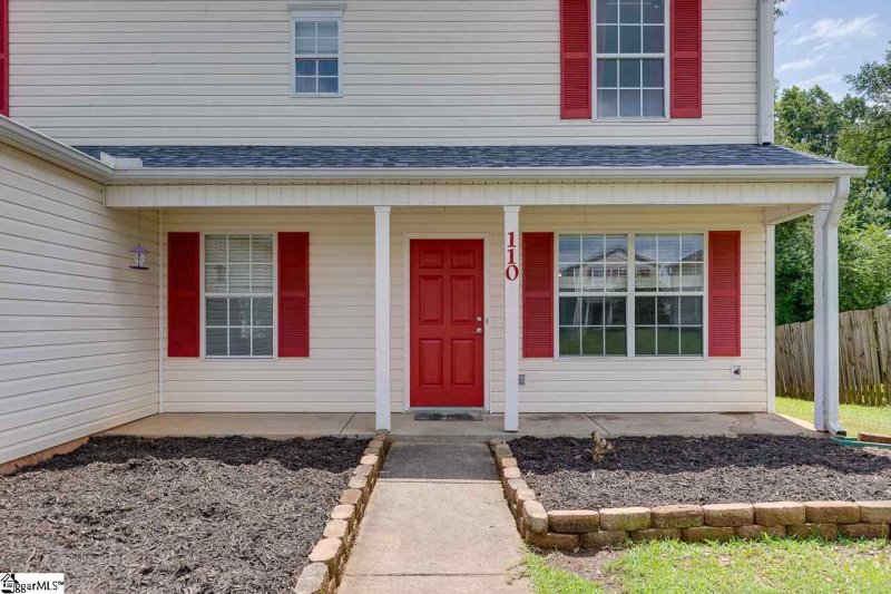 Property image 3 at 110 Willow Bend Drive, Taylors, SC 29687