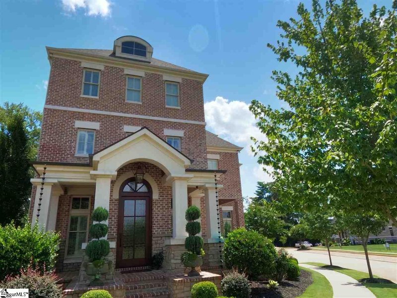 Property image 2 at 15 Augusta Walk Avenue, Greenville, SC 29605