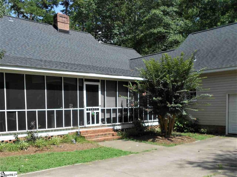 Property image 4 at 306 Shadowmere Drive, Pelzer, SC 29669-9546