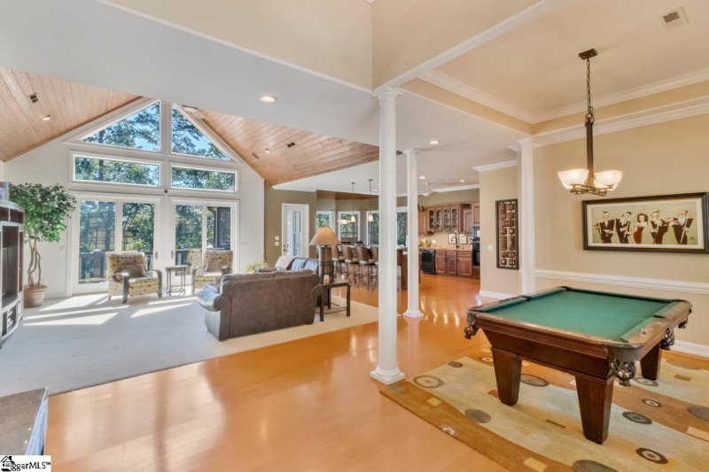 Property image 4 at 128 N Waterside Drive, Seneca, SC 29672