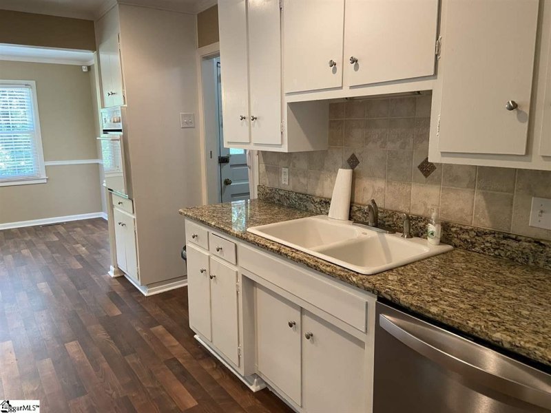 Property image 4 at 7 Ravensworth Road, Taylors, SC 29687