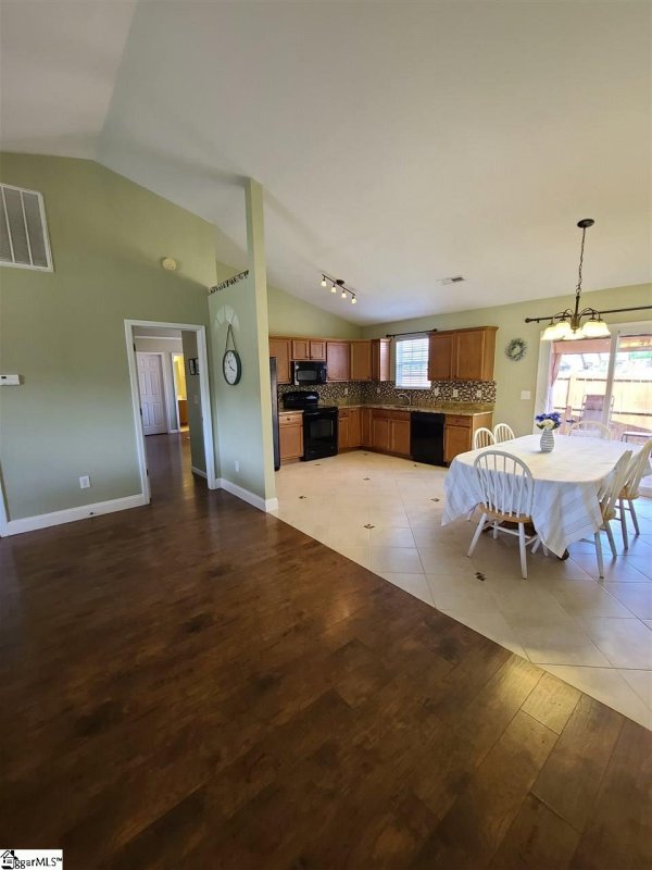 Property image 4 at 319 Collin Rogers Drive, Moore, SC 29369